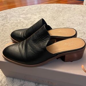 Crown Vintage - Black Mules